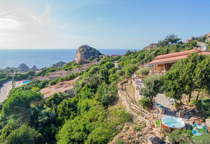 Villa Assenzia Plant: Außen, Frühling, Herbst, Sommer