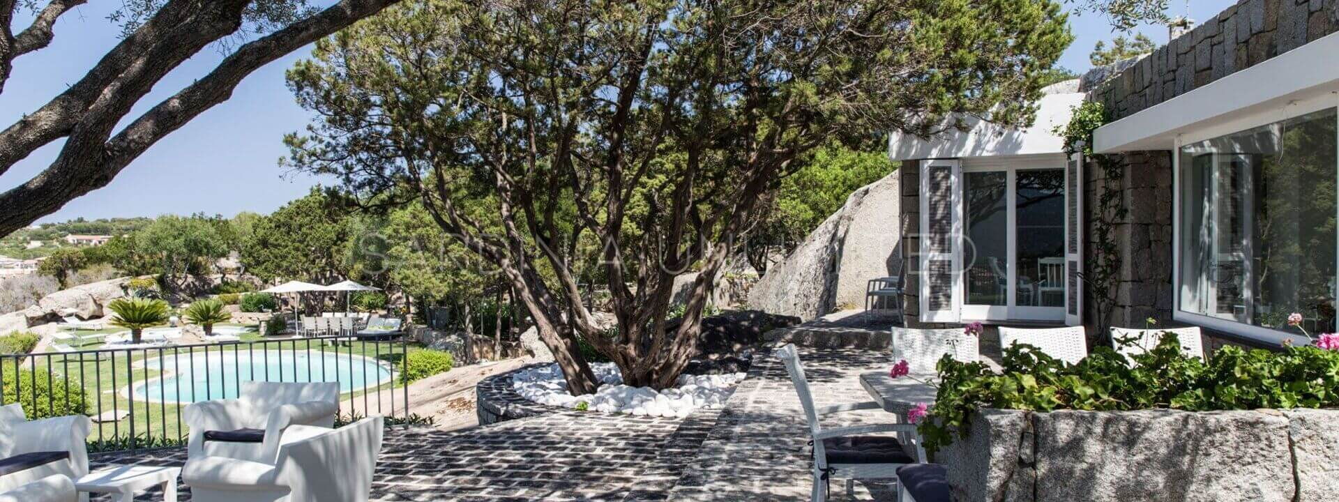 Villa Surzaga: Building Exterior