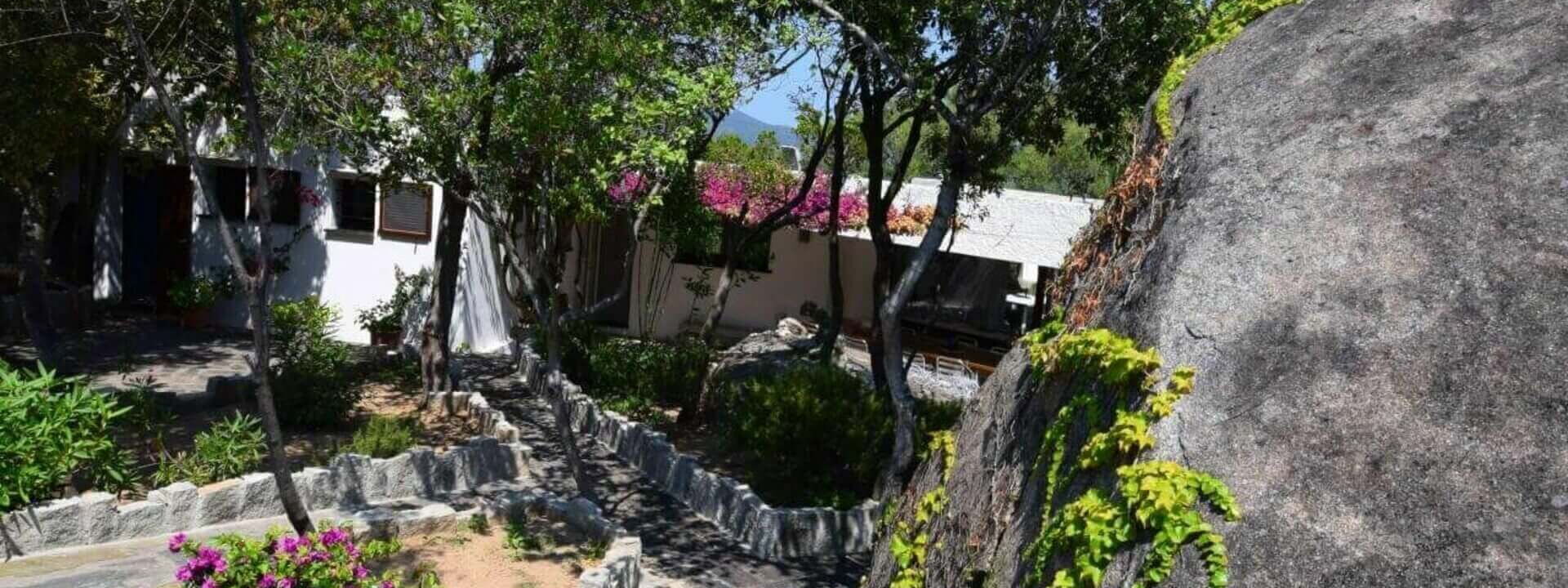 Villa Surzaga: Building Exterior, Garden