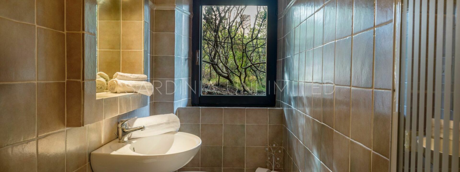 Villa Li Junchi: Bathroom