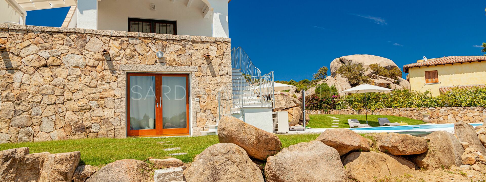 Villa Punta Molara: Autumn, Building Exterior, Spring, Summer