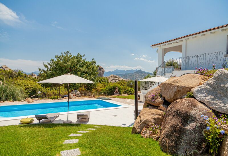 Villa Punta Molara: Villa for rent in Capo Coda Cavallo with private pool