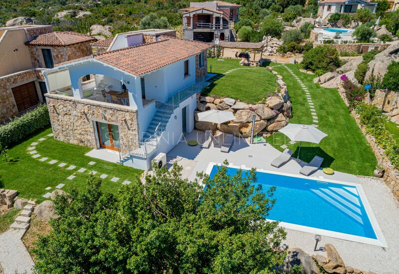 Villa Punta Molara: Holiday villa for rent in San Teodoro with private pool and well-finished lawn