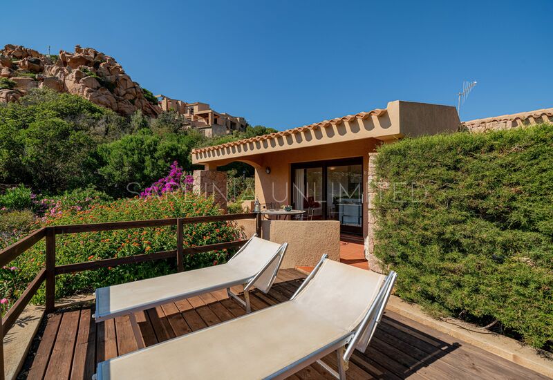 Villa Violetta Nellie: Ansichten, Außen, Balkon / Terrasse / Patio, Draussen