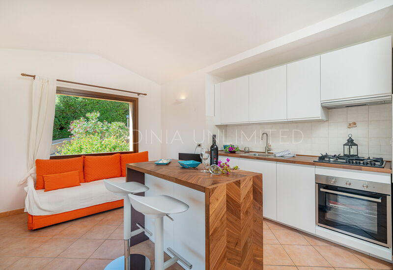 Villa Violetta Nellie: Ferienvilla zur Miete in Costa Paradiso mit offener Küche