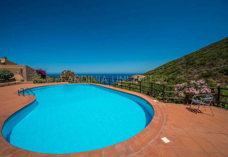 Villetta Rosada: Schwimmbad