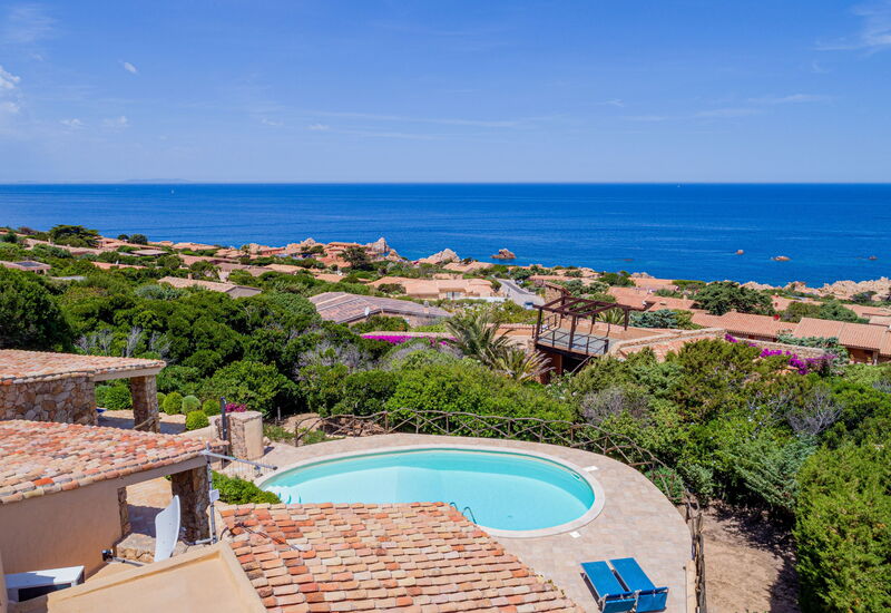 Villa Matilde: Pool, Scenic View