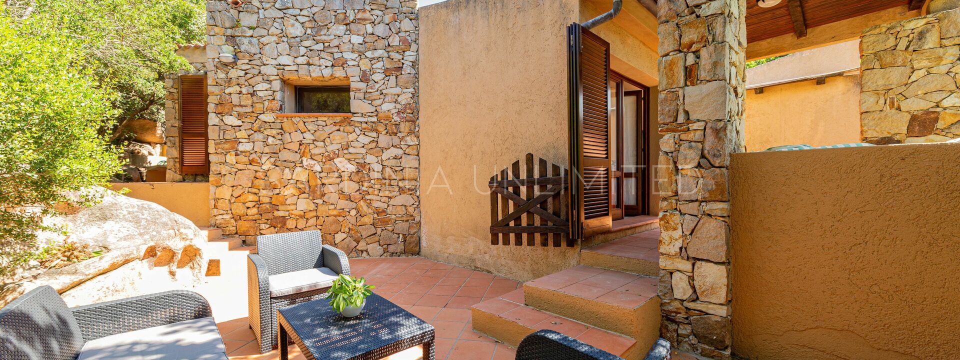 Villetta Ambra White: Balcony / Terrace / Patio, Outdoor