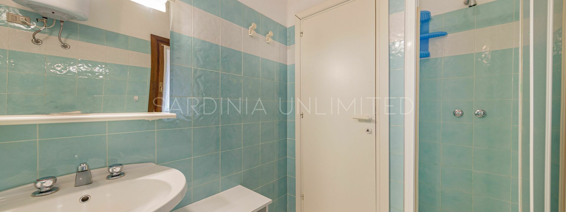 Villetta Ambra White: Bathroom