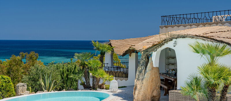 Just a few steps from the sea